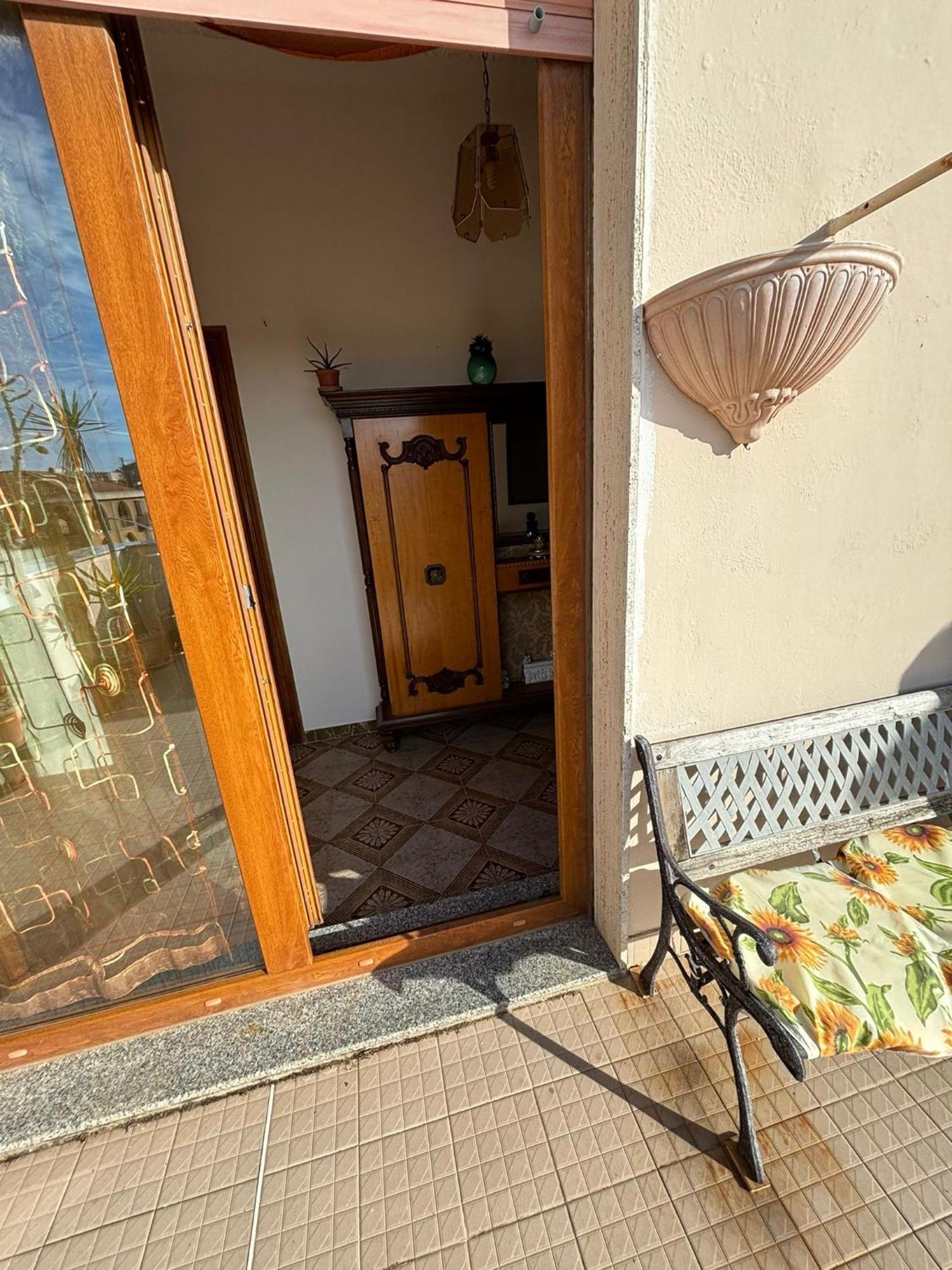 Pm 17 Via Galileo Galilei Guest House Alghero Bagian luar foto